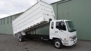 2010 MITSUBISHI FK600