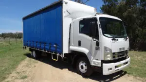 2010 ISUZU FRR600