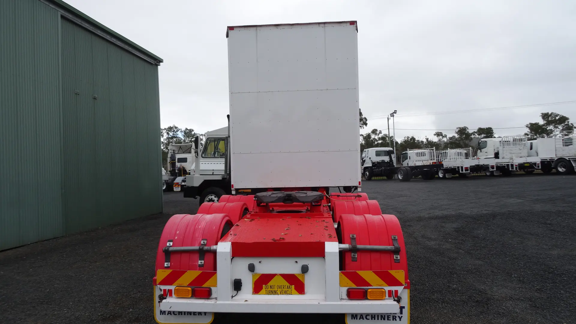 1998 BARKER HEAVY DUTY TRI AXLE image 4