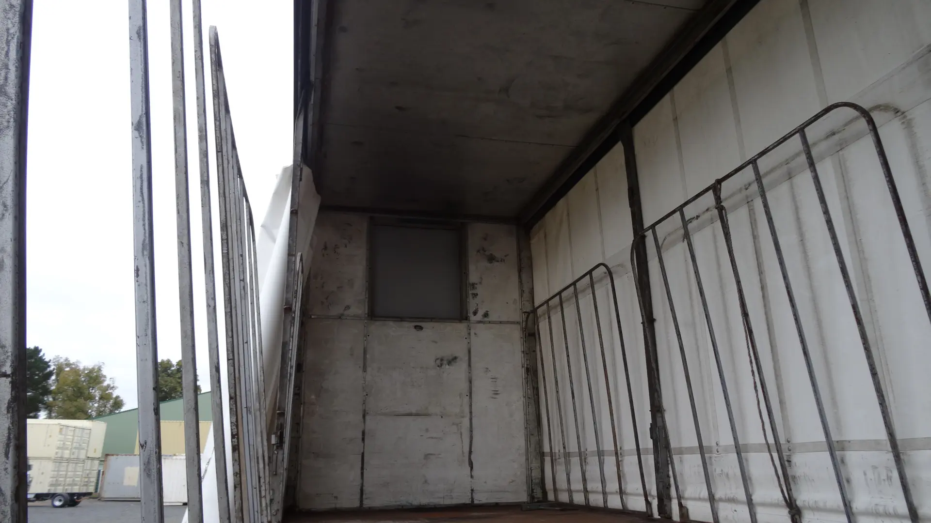 1998 BARKER HEAVY DUTY TRI AXLE image 11