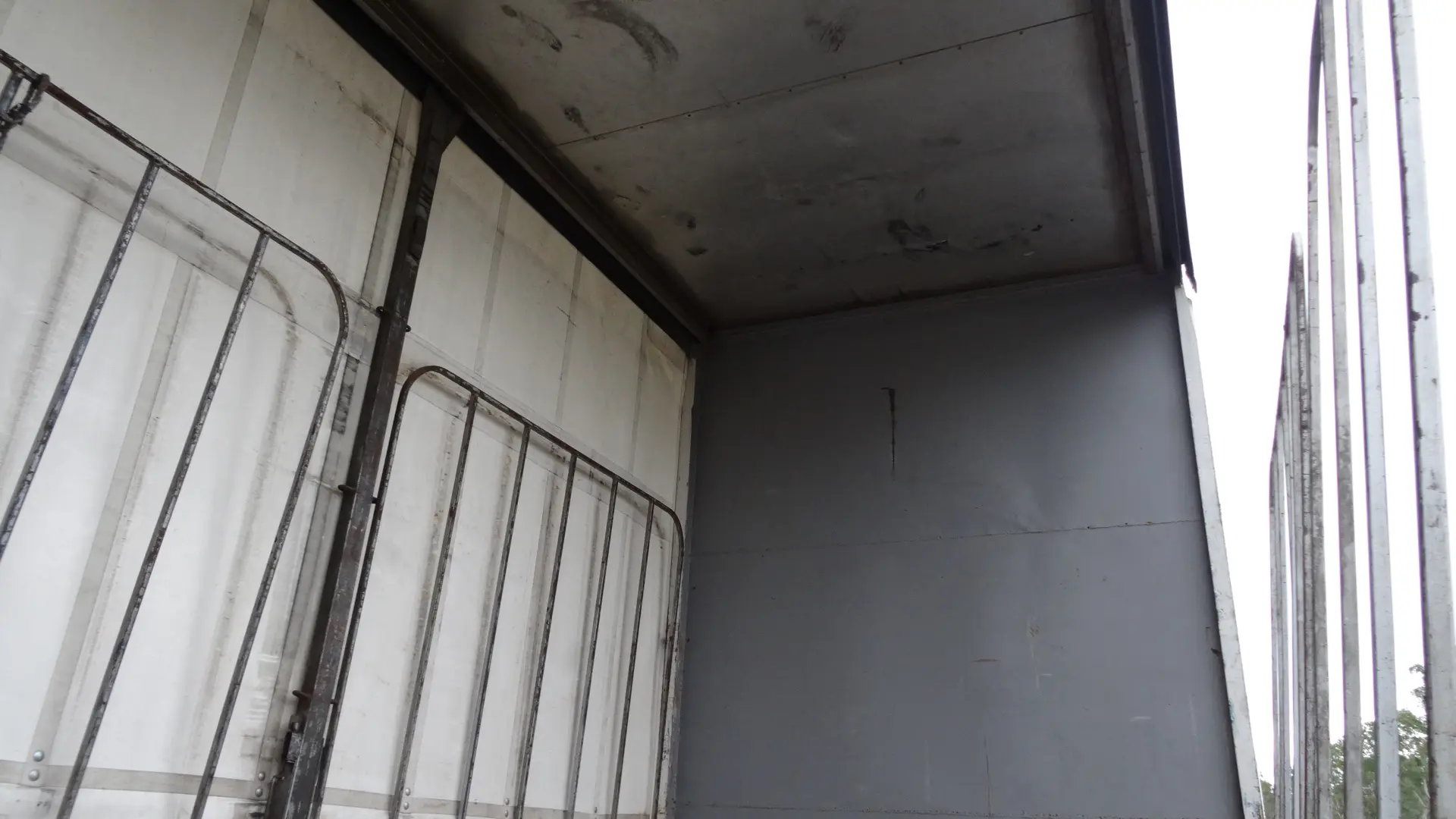 1998 BARKER HEAVY DUTY TRI AXLE image 9