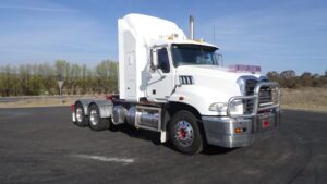 2013 MACK CMMT