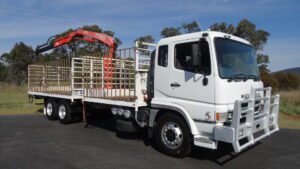 1998 MITSUBISHI FV500